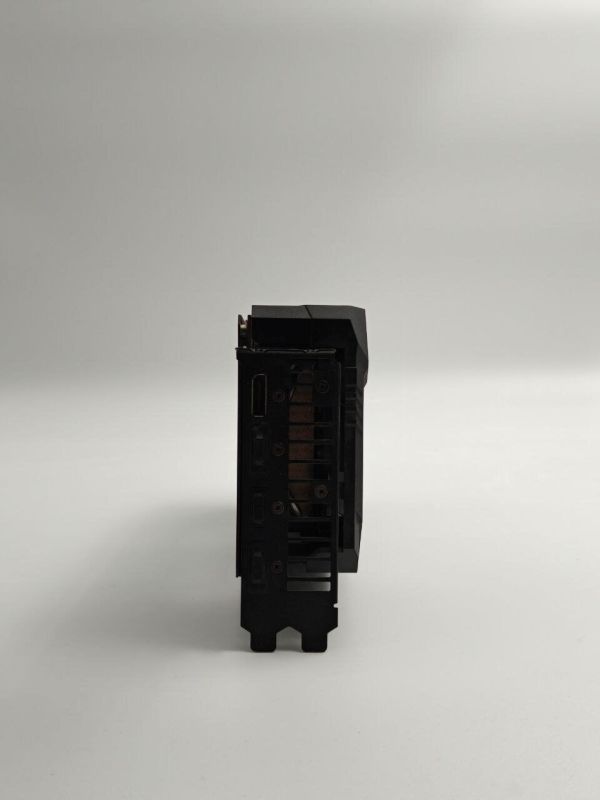 Дискретна відеокарта Asus Radeon TUF RX 5700 Gaming OC, 8 GB GDDR6, 256-bit / 1x HDMI, 3x DisplayPort / (TUF 3-RX5700-O8G-GAMING) б/в - зображення 3