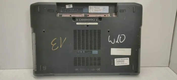 Ноутбук Б-клас Dell Latitude E6530 / 15.6" (1366x768) TN / Intel Core i5-3210M (2 (4) ядра по 2.5 - 3.1 GHz) / 4 GB DDR3 / 120 GB SSD / Intel HD Graphics 4000 / WebCam б/в - зображення 8