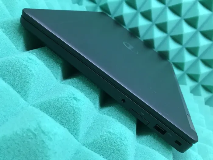 Ноутбук Dell Latitude E5470 / 14" IPS / Core i5-6300U (2(4) ядра по 2.4-3GHz) / 8GB DDR4 / 256GB SSD M.2 / HD Graphics 520 / WebCam / HDMI / Win 10 б/в - зображення 8