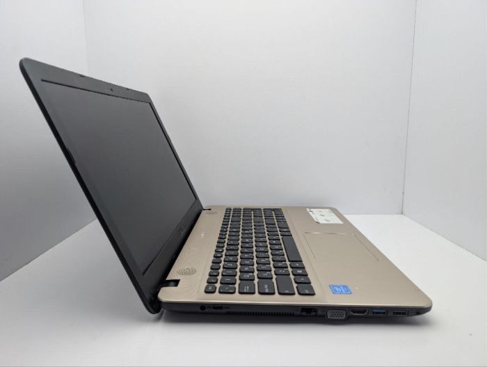 Ноутбук Asus X541S / 15.6" (1366x768) TN / Intel Pentium N4200 (4 ядра по 1.1 - 2.5 GHz) / 4 GB DDR3 / 120 GB SSD / Intel HD Graphics 505 / WebCam б/в - зображення 4