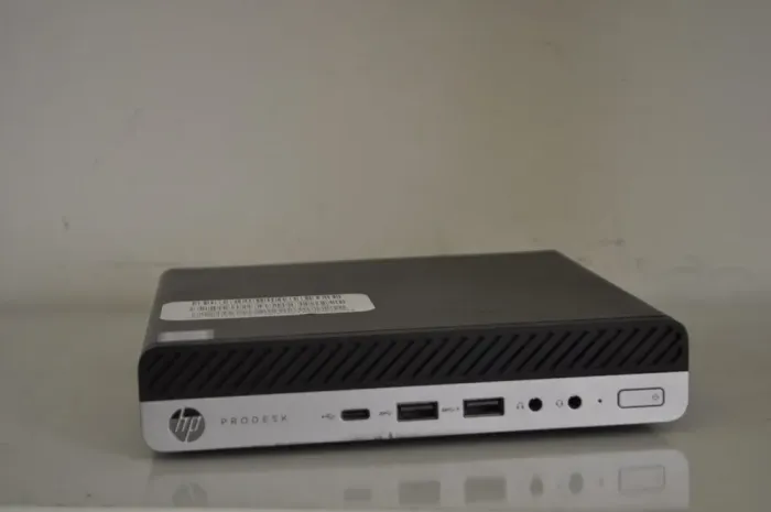 Неттоп Б-клас HP ProDesk 600 G5 Mini USFF / Intel Core i3-9100T (4 ядра по 3.1 - 3.7 GHz) / 8 GB DDR4 / 256 GB SSD M.2 / Intel UHD Graphics 630 / Windows 11 Proб/в - зображення 2