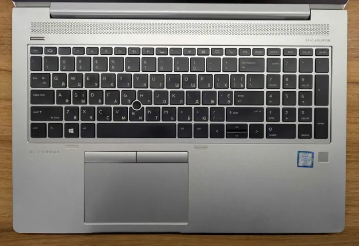 Ультрабук HP EliteBook 850 G5 / 15.6" (1920x1080) IPS / Intel Core i7-7600U (2 (4) ядра по 2.8 - 3.9 GHz) / 16 GB DDR4 / 480 GB SSD / Intel HD Graphics 620 / WebCam / Fingerprint / Windows 10 б/в - зображення 3