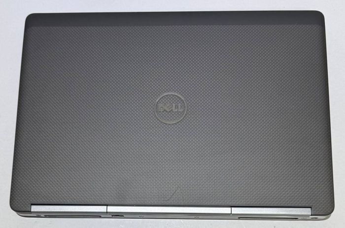 Мобільна робоча станція Dell Precision 7520 / 15,6" (1920x1080) IPS / Intel Core i7-7820HQ (4 (8) ядра по 2,9 - 3,9 ГГц) / 16 ГБ DDR4 / 512 ГБ SSD / nVidia Quadro M1200, 4 ГБ GDDR5, 128-біт / NoWebCam б/в - зображення 4
