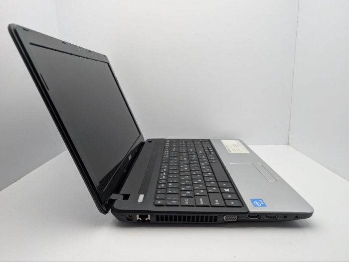 Ноутбук Acer Aspire E1-531 / 15.6" (1366x768) TN / Intel Celeron 1005M (2 ядра по 1.9 GHz) / 6 GB DDR3 / 500 GB HDD / Intel HD Graphics / WebCam / DVD-ROM б/в - изображение 4