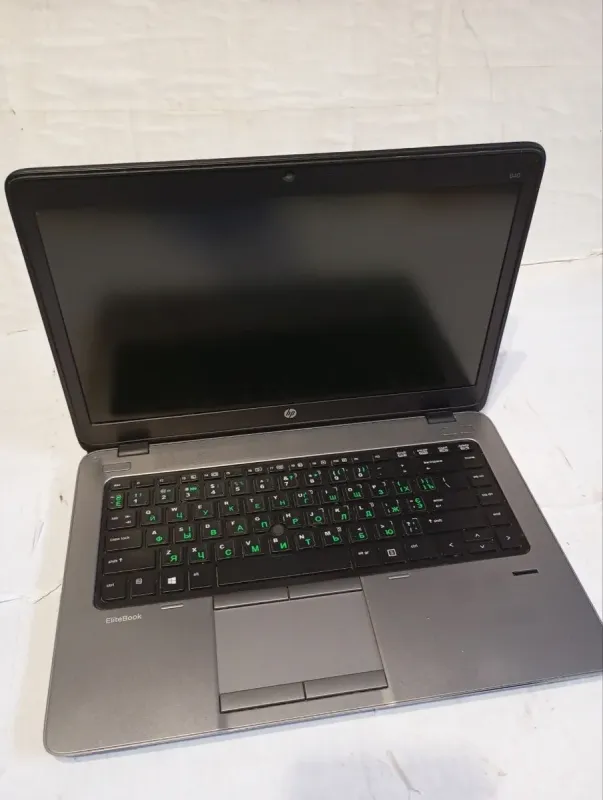 Ультрабук Б-клас HP EliteBook 840 G1 / 14" (1366x768) TN / Intel Core i5-4200U (2 (4) ядра по 1.6 - 2.6 GHz) / 8 GB DDR3 / 1000 GB HDD / Intel HD Graphics 4400 / WebCam б/в - зображення 3