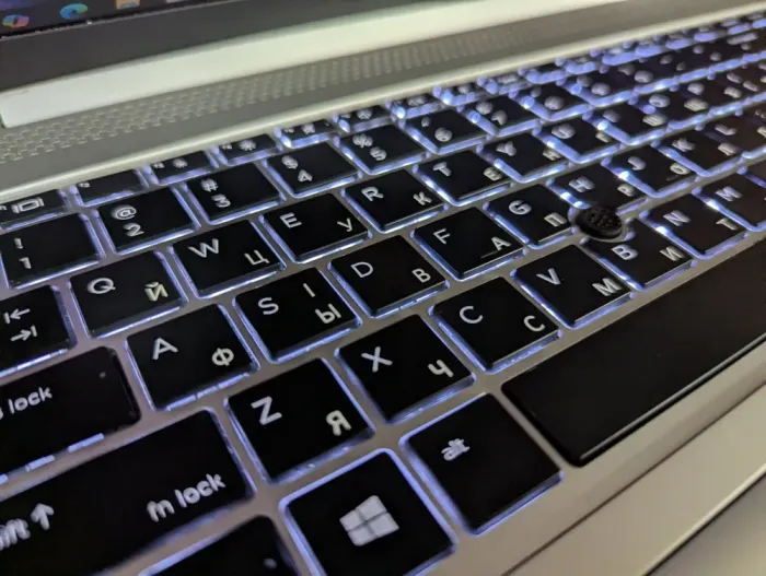 Ультрабук HP EliteBook 850 G6 / 15.6" (1920x1080) IPS / Intel Core i5-8265U (4 (8) ядра по 1.6 - 3.9 GHz) / 16 GB DDR4 / 256 GB SSD / Intel UHD Graphics 620 / WebCam / Fingerprint / Windows 10 б/в - зображення 6