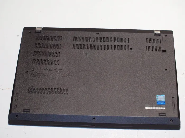 Ультрабук Lenovo ThinkPad L14 Gen 1 / 14" (1920x1080) IPS / Intel Core i5-10210U (4 (8) ядра по 1.6 - 4.2 GHz) / 8 GB DDR4 / 256 GB SSD / Intel UHD Graphics for 10th Generation / WebCam б/в - зображення 8