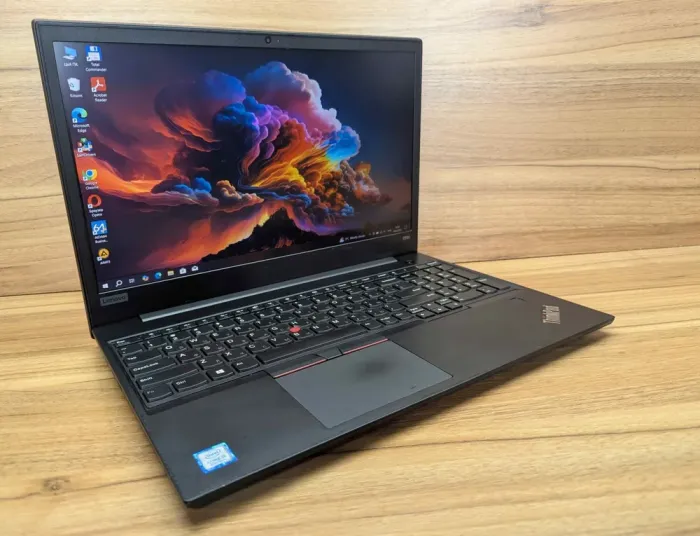 Ноутбук Lenovo ThinkPad E590 / 15.6" (1920x1080) IPS / Intel Core i5-8265U (4 (8) ядра по 1.6 - 3.9 GHz) / 16 GB DDR4 / 480 GB SSD / Intel UHD Graphics / WebCam / TouchID / Windows 10 б/в - зображення 4
