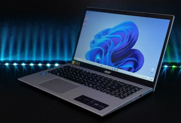 Ультрабук Acer Aspire 3 A315-58 / 15.6" TN / Core i3-1115G4 (2(4) ядра по 4.1GHz) / 4GB DDR4 / 120GB SSD M.2 / UHD Graphics / WebCam / HDMI б/в - зображення 4