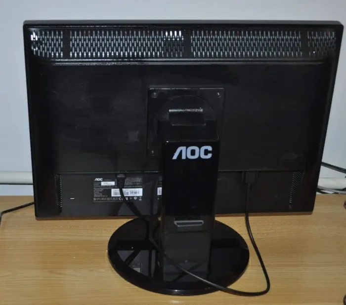 Монітор Б-клас AOC 2219P2 / 22" (1680x1050) TN / VGA, DVI / Вбудовані колонки 2x 1W / VESA 100x100 б/в - зображення 10