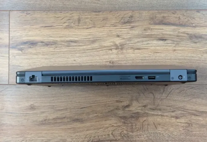 Ультрабук Dell Latitude 5480 / 14" (1366x768) TN / Intel Core i5-7300HQ (4 ядра по 2.5 - 3.5 GHz) / 8 GB DDR4 / 256 GB SSD / Intel HD Graphics 630 / WebCam б/в - зображення 5