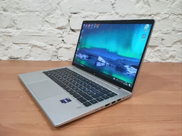 Ультрабук HP EliteBook 640 G9 / 14" (1920x1080) IPS / Intel Core i5-1245U (10 (12) ядер по 3.3 - 4.4 GHz) / 16 GB DDR4 / 240 GB SSD / Intel Iris Xe Graphics / WebCam б/в - зображення 4