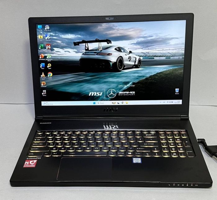 Ігровий ноутбук Б-класу MSI GS63 Stealth 8RE / 15.6" (1920x1080) IPS / Intel Core i7-8750H (6 (12) ядер по 2.2 - 4.1 GHz) / 16 GB DDR4 / 512 GB SSD / nVidia GeForce GTX 1060, 6 GB GDDR5, 192-bit / WebCam / Win 11 Pro б/в - изображение 2