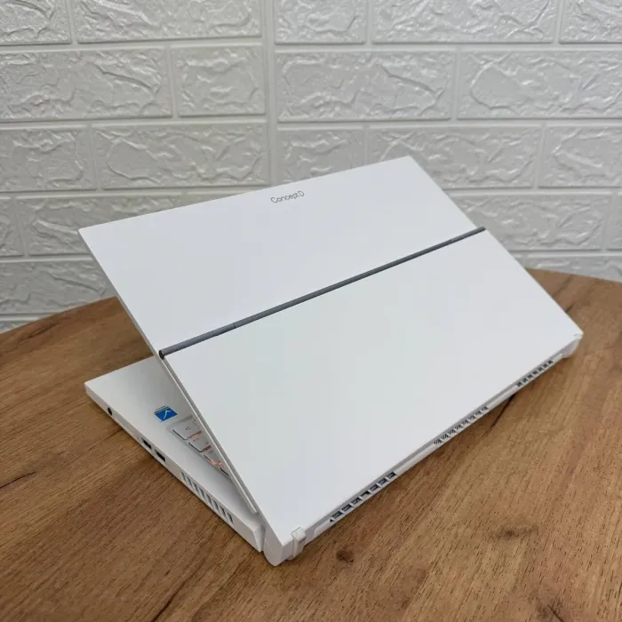 Ігровий ультрабук-трансформер Acer ConceptD CC314-72G / 14" (1920x1080) IPS Touch / Intel Core i7-10750H (6 (12) ядер по 2.6 - 5.0 GHz) / 16 GB DDR4 / 512 GB SSD / nVidia GeForce GTX 1650 Max-Q, 4 GB GDDR6, 128-bit / WebCam б/в - зображення 6