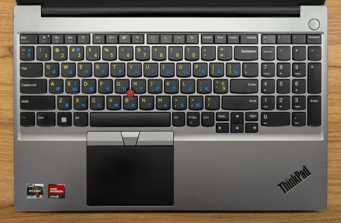 Ультрабук Б-клас Lenovo ThinkPad E15 Gen 4 / 15.6" (1920x1080) IPS / AMD Ryzen 5 5625U (6 (12) ядер по 2.3 - 4.3 GHz) / 16 GB DDR4 / 480 GB SSD / AMD Radeon Vega 7 Graphics / WebCam / Windows 10 б/в - зображення 3