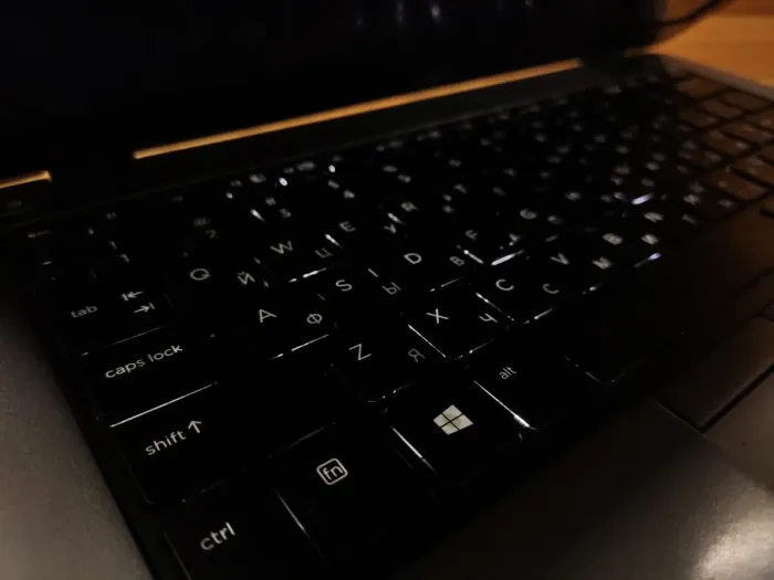 Нетбук Б-клас HP EliteBook 820 G1 / 12.5" (1366x768) TN / Intel Core i5-4300U (2 (4) ядра по 1.9 - 2.9 GHz) / 8 GB DDR3 / 256 GB SSD / Intel HD Graphics 4400 / WebCam / Fingerprint / Windows 10 б/в - зображення 7