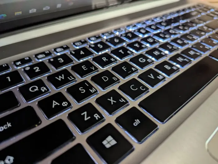 Ігровий ноутбук Asus N580V / 15.6" (1920x1080) IPS Touch / Intel Core i7-7700HQ (4 (8) ядра по 2.8 - 3.8 GHz) / 16 GB DDR4 / 512 GB SSD / nVidia GeForce GTX 1050, 4 GB GDDR5, 128-bit / WebCam / Windows 10 б/в - зображення 6