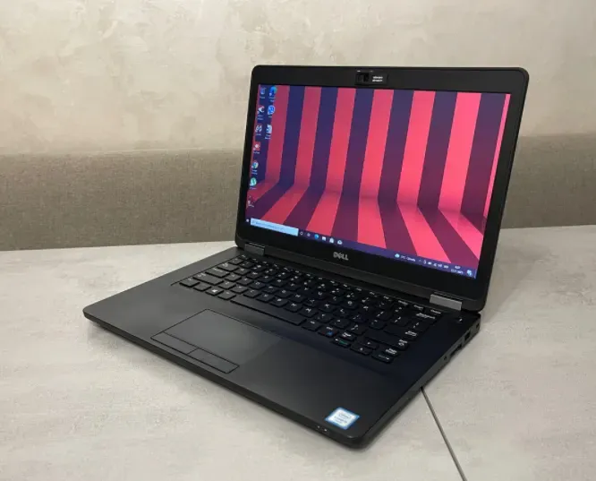 Ультрабук Dell Latitude E5470 / 14" (1366x768) TN / Intel Core i5-6300U (2 (4) ядра по 2.4 - 3.0 GHz) / 8 GB DDR4 / 128 GB SSD / Intel HD Graphics 520 / WebCam / HDMI б/в - зображення 3