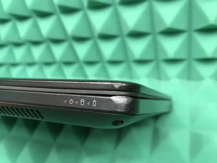 Ультрабук Б-класс Dell Latitude E5470 / 14" TN / Intel Core i5-6300U (2(4) ядра по 2.4-3 GHz) / 8GB DDR4 / 180GB SSD / HD Graphics 520 / WebCam / HDMI / Win 10 б/в - зображення 10