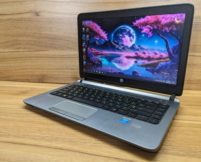 Ультрабук HP ProBook 430 G2 / 13.3" (1366x768) TN / Intel Core i3-5010U (2 (4) ядра по 2.1 GHz) / 8 GB DDR3 / 256 GB SSD / Intel HD Graphics 5500 / Windows 10 б/в - зображення 3