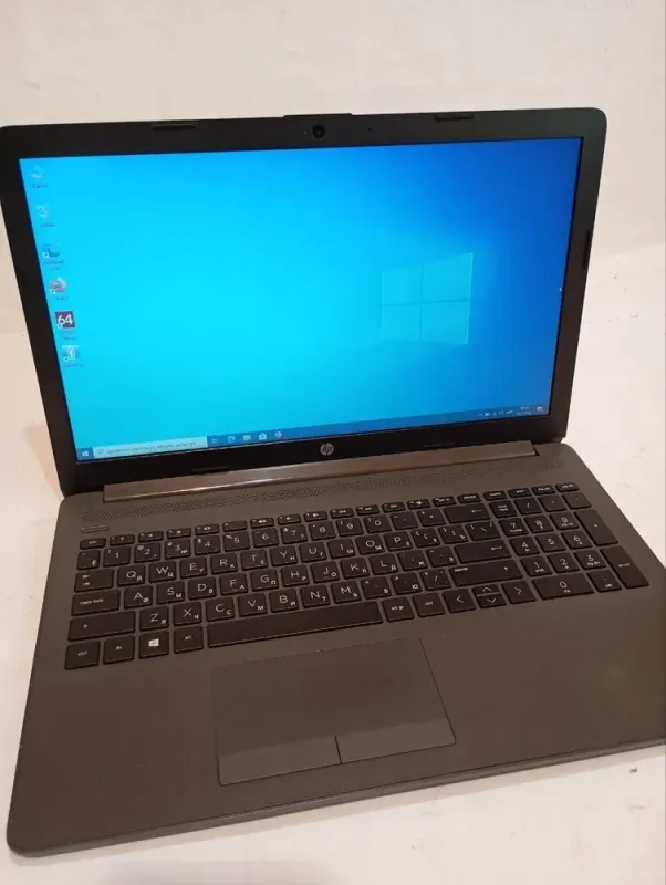 Ультрабук Б-клас HP 255 G7 / 15.6" (1920x1080) TN / AMD A6-9225 (2 ядра по 2.6 - 3.0 GHz) / 8 GB DDR4 / 1000 GB HDD / AMD Radeon R4 Graphics / WebCam б/в - зображення 2