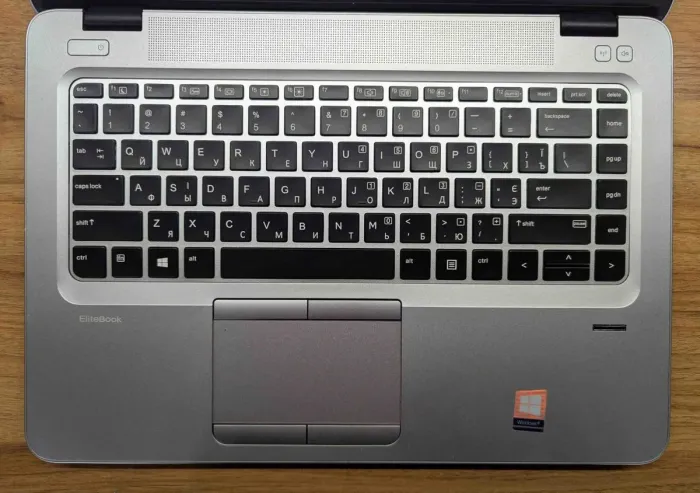 Ультрабук HP EliteBook 840 G3 / 14" (1920x1080) IPS / Intel Core i5-6300U (2 (4) ядра по 2.4 - 3.0 GHz) / 8 GB DDR4 / 240 GB SSD / Intel HD Graphics 520 / HDMI / TouchID / Windows 10 б/в - зображення 3