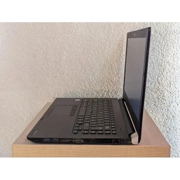 Ноутбук Toshiba Tecra A40-D / 14" (1366x768) TN / Intel Core i5-7300U (2 (4) ядра по 2.6 - 3.5 GHz) / 8 GB DDR4 / 128 GB SSD / Intel HD Graphics 620 / WebCam б/в - зображення 6