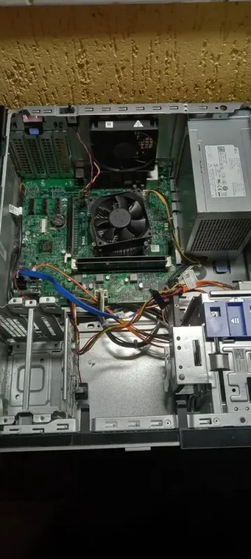 Комп'ютер Dell OptiPlex 3020 Tower / Core i3-4130 (2(4) ядра по 3.4GHz) / 8GB DDR3 / 256GB SSD NEW / HD Graphics 4400 / DVD-ROM б/в - зображення 4