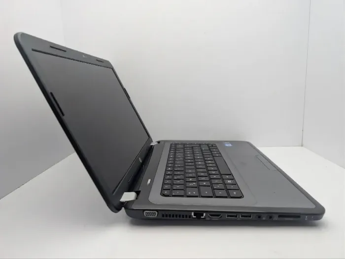 Ноутбук HP Pavilion G6-1217sg / 15.6" (1366x768) TN / Intel Core i5-2430M (2 (4) ядра по 2.4 - 3.0 GHz) / 6 GB DDR3 / 120 GB SSD / AMD Radeon HD 6470M, 1 GB GDDR3, 64-bit / WebCam / DVD-ROM б/в - зображення 4