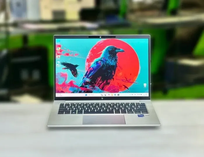 Ультрабук HP EliteBook 840 G10 / 14" (1920x1200) IPS / Intel Core i5-1345U (10 (12) ядер по 1.6 - 4.7 GHz) / 16 GB DDR5 / 256 GB SSD M.2 / Intel Iris Xe Graphics / WebCam / Win 11 Pro б/в - зображення 2