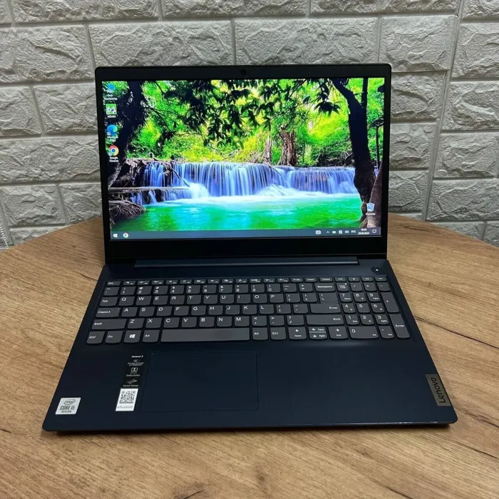 Ультрабук Б-клас Lenovo IdeaPad 3 15IML05 / 15.6" (1366x768) TN / Intel Core i5-10210U (4 (8) ядра по 1.6 - 4.2 GHz) / 12 GB DDR4 / 512 GB SSD / Intel UHD Graphics / WebCam б/в - зображення 2