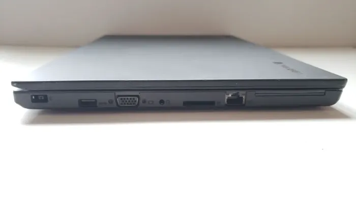 Мобільна робоча станція Lenovo ThinkPad W550s / 15.6" (1920x1080) TN / Intel Core i7-5500U (2 (4) ядра по 2.4 - 3.0 GHz) / 8 GB DDR3 / 32 GB SSD + 500 GB SSD / nVidia Quadro K620M, 2 GB DDR3, 64-bit / WebCam б/в - зображення 4