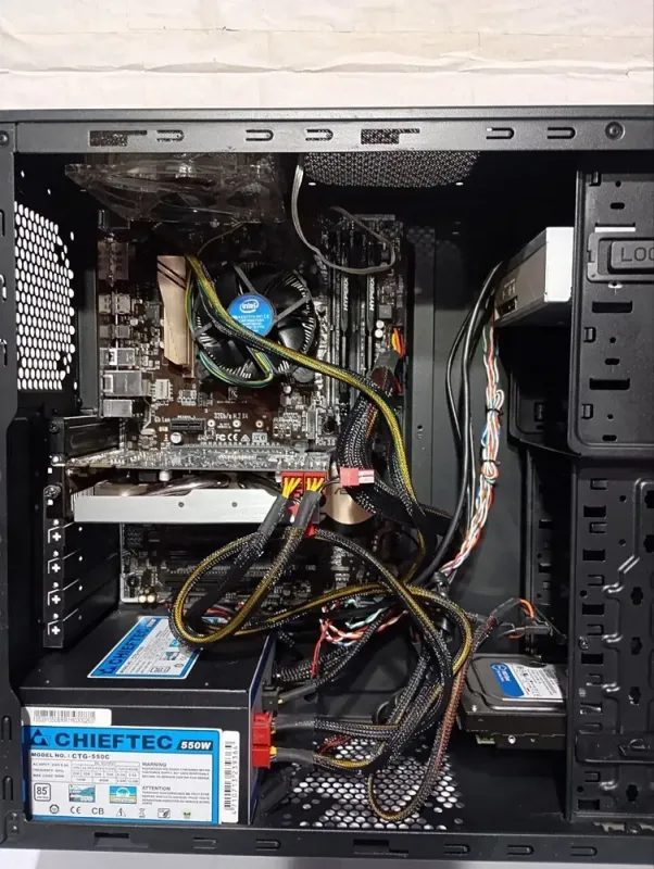 Ігровий ПК Cooler Master Elite 431 Tower / Intel Core i5-6400 (4 ядра 2,7 - 3,3 ГГц) / 16 ГБ DDR4 / 500 ГБ SSD + 1000 ГБ HDD / nVidia GeForce GTX 560, 2 ГБ GDDR5, 256-біт / DVD-RW / 550 Вт б/в - зображення 6