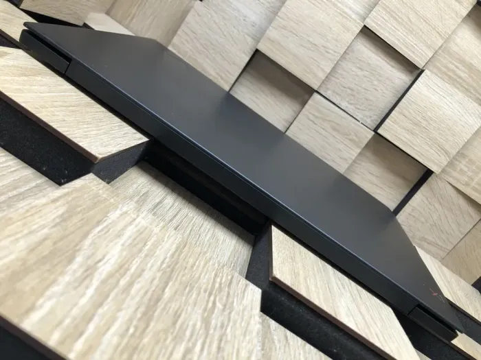 Ноутбук Lenovo ThinkPad X1 / 15.6" (1920x1080) IPS / Intel Core i7-8750H (6 (12) ядер по 2.2 - 4.1 GHz) / 16 GB DDR3 / 256 GB SSD M.2 / nVidia GeForce GTX 1050 Ti, 4 GB GDDR5, 128-bit / WebCam б/в - зображення 7