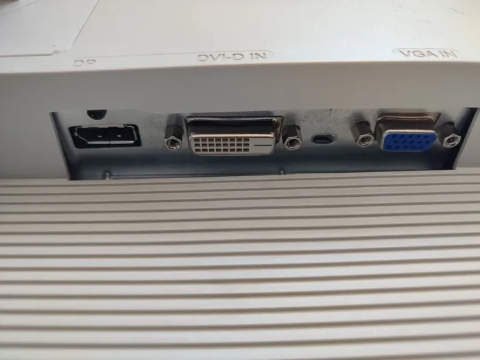 Комплект ПК: комп'ютер Fujitsu Esprimo P756 E90 Tower / Intel Core i3-6100 (2 (4) ядра по 3.7 GHz) / 8 GB DDR4 / 128 GB SSD + 500 GB HDD / Intel HD Graphics 530 / DVD-ROM + Монітор Б-клас Acer B246HL / 24" (1920x1080) TN б/в - зображення 9