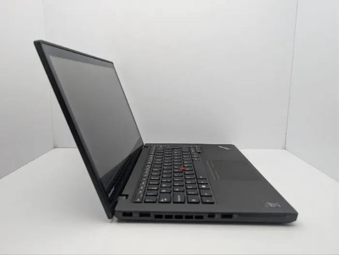 Ноутбук Lenovo ThinkPad T440s / 14" (1920x1080) IPS Touch / Intel Core i7-4600U (2 (4) ядра по 2.1 - 3.3 GHz) / 8 GB DDR3 / 256 GB SSD / Intel HD Graphics 4400 / WebCam б/в - зображення 4