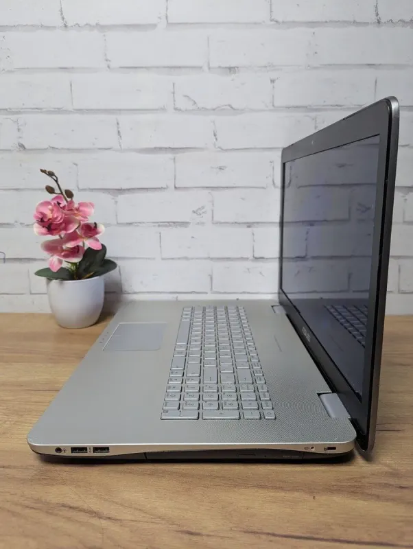 Ноутбук Б-клас Asus N751J / 17.3" (1600x900) TN / Intel Core i7-4710HQ (4 (8) ядра по 2.5 - 3.5 GHz) / 12 GB DDR3 / 128 GB SSD / nVidia GeForce GTX 850M, 2 GB GDDR3, 128-bit / WebCam / DVD-ROM б/в - зображення 5
