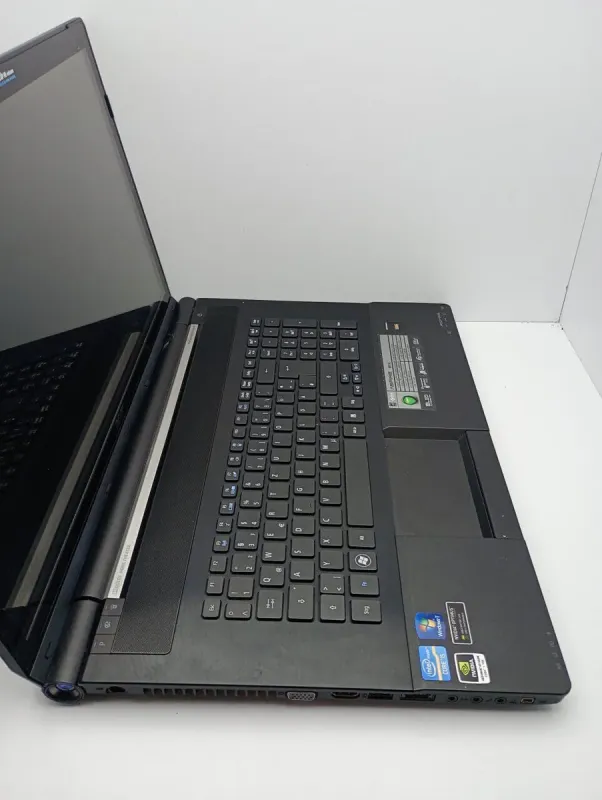 Ноутбук Б-клас Acer 8951g / 18.4" (1920x1080) TN / Intel Core i5-2430M (2 (4) ядра по 2.4 GHz) / 6 GB DDR3 / 500 GB HDD / nVidia GeForce GT 540M, 1 GB GDDR3, 128-bit / WebCam / АКБ не тримає б/в - зображення 7