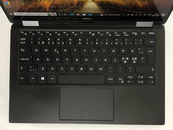Ультрабук-трансформер Dell XPS 13 9365 / 13.3" (3200x1800) IPS Touch / Intel Core i7-7Y75 (2 (4) ядра по 1.3 - 3.6 GHz) / 8 GB DDR3 / 512 GB SSD NVMe / Intel HD Graphics 615 / WebCam / Win 10 Pro б/в - зображення 8
