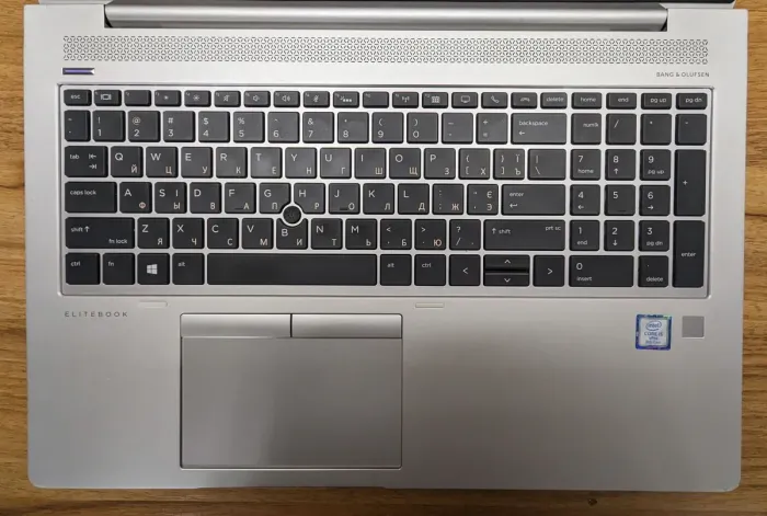 Ультрабук Б-клас HP EliteBook 850 G6 / 15.6" (1920x1080) IPS / Intel Core i5-8365U (4 (8) ядра по 1.6 - 4.1 GHz) / 16 GB DDR4 / 512 GB SSD / Intel UHD Graphics / WebCam / Fingerprint / Windows 10 б/в - зображення 4