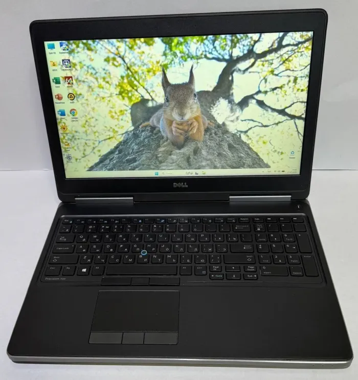 Мобільна робоча станція Dell Precision 7520 / 15,6" (1920x1080) IPS / Intel Core i7-7820HQ (4 (8) ядра по 2,9 - 3,9 ГГц) / 16 ГБ DDR4 / 512 ГБ SSD / nVidia Quadro M1200, 4 ГБ GDDR5, 128-біт / NoWebCam б/в - зображення 2