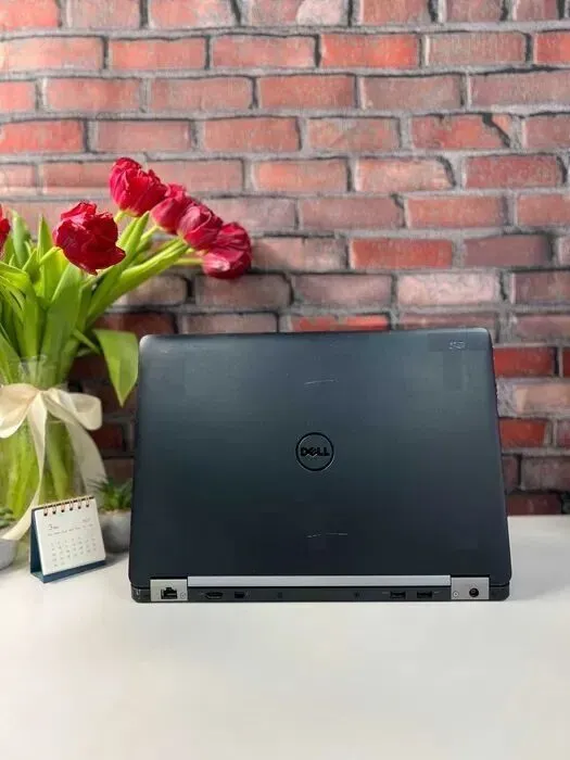 Ультрабук Dell Latitude E7470 / 14" (1920x1080) IPS / Intel Core i5-6300U (2 (4) ядра по 2.4 - 3.0 GHz) / 8 GB DDR4 / 256 GB SSD M.2 / Intel HD Graphics 520 / WebCam / Win 10 Pro б/в - зображення 6