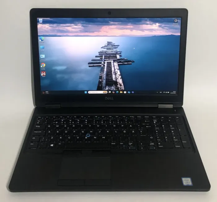 Ноутбук Dell Latitude 5591 / 15.6" (1920x1080) IPS / Intel Core i7-8850H (6 (12) ядер по 2.6 - 4.3 GHz) / 16 GB DDR4 / 512 GB SSD NVMe / nVidia GeForce MX130, 2 GB DDR5, 64-bit / WebCam / Win 11 Pro б/в - зображення 2