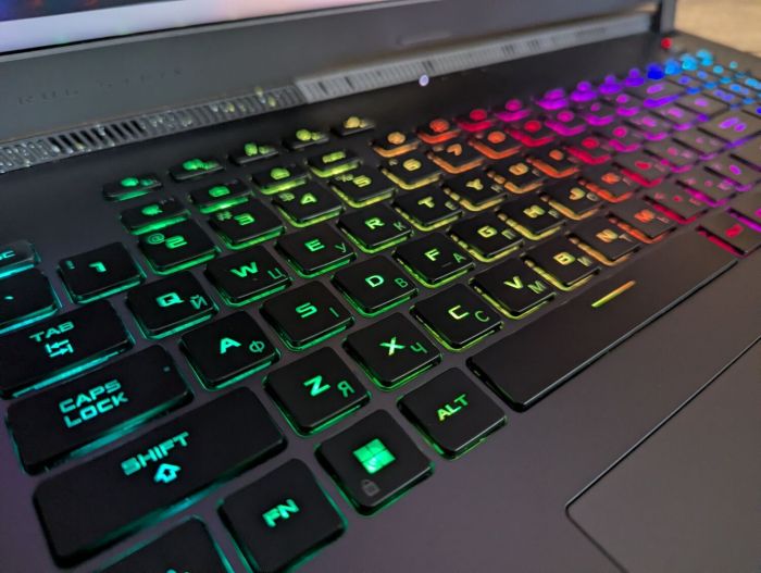 Ігровий ноутбук Asus ROG Strix G713PI / 17.3" (2560x1440) IPS / AMD Ryzen 9 7945HX (16 (32) ядер по 2.5 - 5.4 GHz) / 32 GB DDR5 / 1000 GB SSD / nVidia GeForce RTX 4070, 8 GB GDDR6, 128-bit / WebCam / Windows 11 б/в - зображення 8