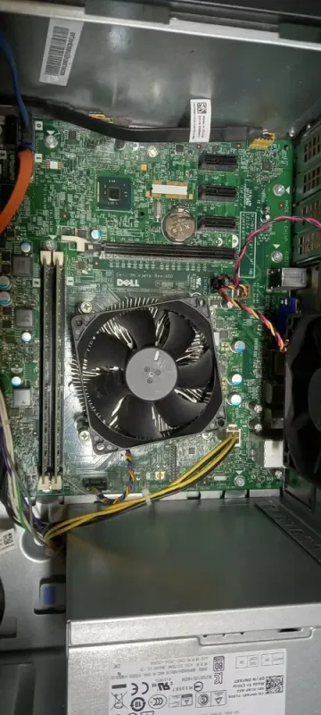 Комп'ютер Dell OptiPlex 3020 Tower / Core i3-4160 (2(4) ядра по 3.6GHz) / 8GB DDR3 / 320GB HDD /HD Graphics 4400 / DVD-ROM  б/в - зображення 4