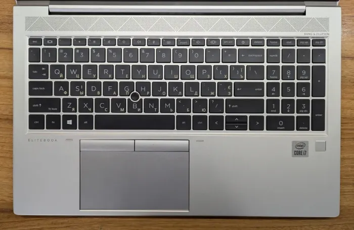 Ультрабук HP EliteBook 850 G7 / 15.6" (1920x1080) IPS / Intel Core i7-10610U (4 (8) ядра по 1.8 - 4.9 GHz) / 16 GB DDR4 / 480 GB SSD / Intel UHD Graphics / WebCam / Fingerprint / Windows 10 б/в - зображення 3