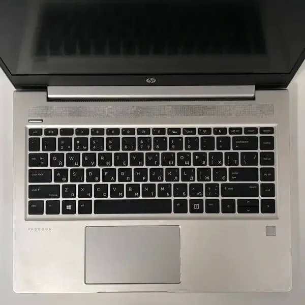 Ультрабук HP ProBook 445 G7 / 14" (1920x1080) IPS / Ryzen 5 4500U (6 ядер по 2.3-4 GHz) / 16 GB DDR4 / 256 GB SSD / AMD Radeon RX Vega 6 / WebCam / Fingerprint б/в - зображення 3