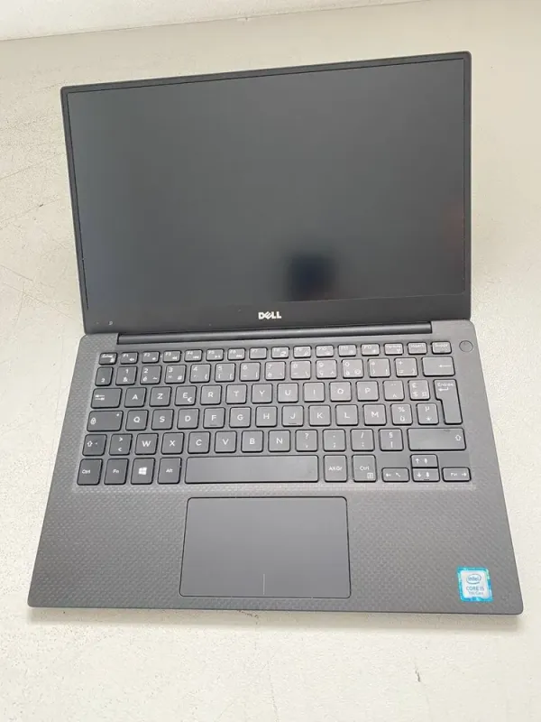 Ультрабук Б-клас Dell XPS 13 9360 / 13.3" (1920x1080) IPS / Intel Core i5-7200U (2 (4) ядра по 2.5 - 3.1 GHz) / 8 GB DDR3 / 256 GB SSD / Intel HD Graphics 620 / WebCam б/в - зображення 2