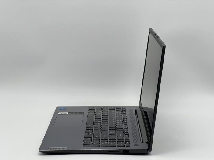 Ноутбук Lenovo IdeaPad Slim 3 15IRU8 / 15.6" (1920x1080) IPS Touch / Intel Core i5-1335U (10 (12) ядра по 3.4 - 4.6 GHz) / 8 GB DDR4 / 240 GB SSD / Intel Iris Xe Graphics / WebCam б/в - зображення 4