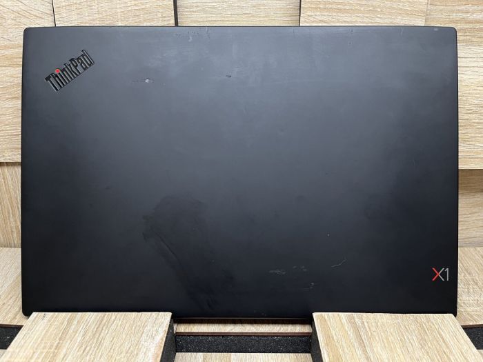 Ультрабук Б-клас Lenovo ThinkPad X1 Carbon (7th Gen) / 14" (1920x1080) IPS / Intel Core i7-10710U (6 (12) ядер по 1.1 - 4.7 GHz) / 16 GB DDR3 / 256 GB SSD M.2 / Intel UHD Graphics / WebCam / Fingerprint / HDMI б/в - зображення 8